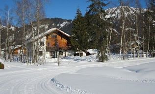 Gruppenhaus Werfenweng Winter Aussenansicht