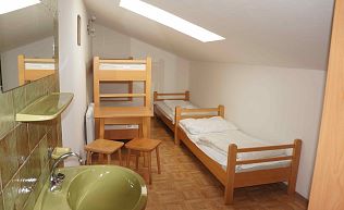 Jugendreisen Gruppenhaus St.Martin Tennengebirge Land Salzburg Mehrbettzimmer Stockbetten6 - Kopie