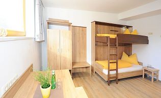 Jugendreisen Tyrol Jugendgästehaus Vorderglemm Mue Zimmer