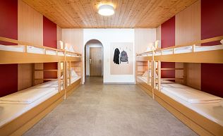 Jugendreisen Tyrol Zimmer Stockbetten groß